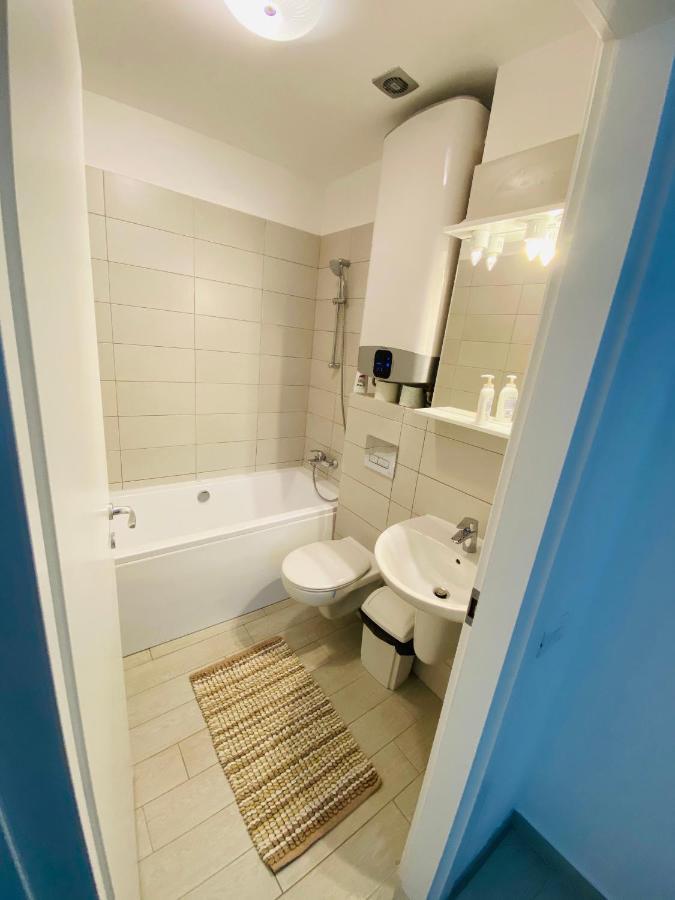 Sea Breeze Apartments Mamaia Nord De Silva Exterior photo