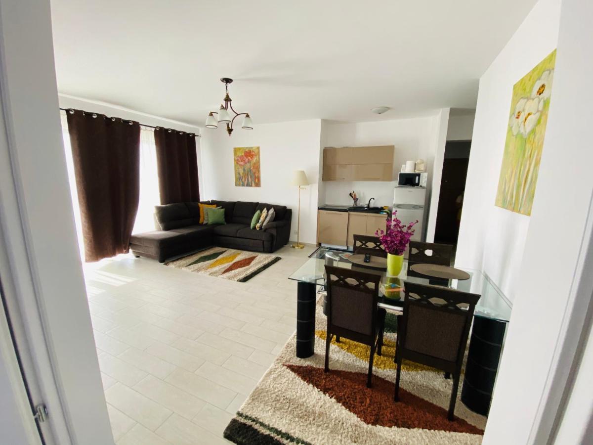 Sea Breeze Apartments Mamaia Nord De Silva Exterior photo