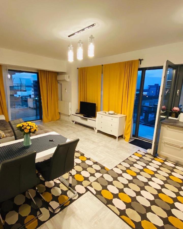 Sea Breeze Apartments Mamaia Nord De Silva Exterior photo