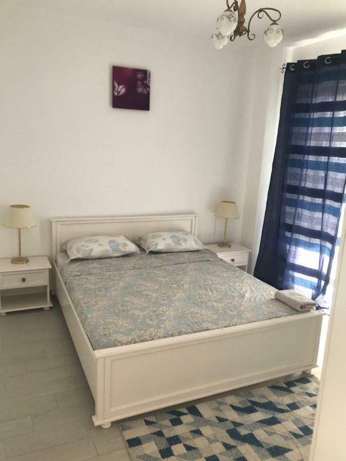 Sea Breeze Apartments Mamaia Nord De Silva Exterior photo